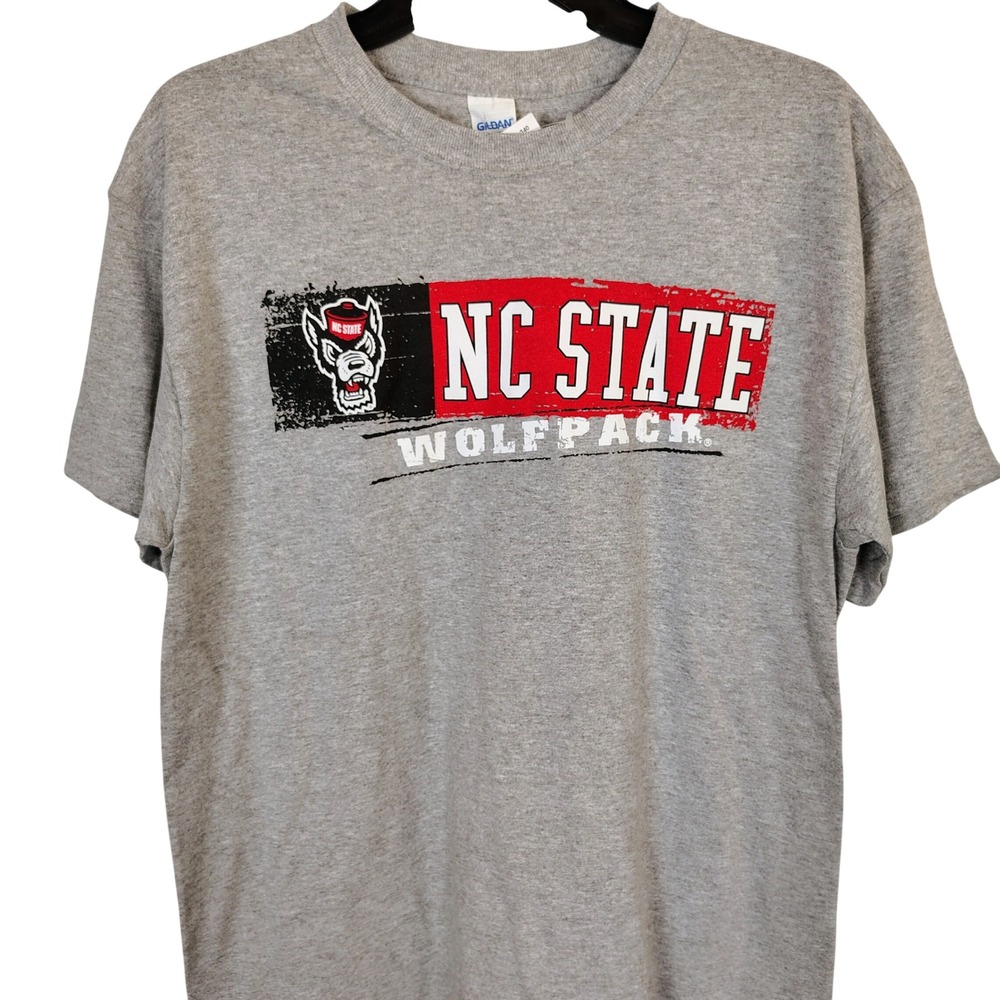 NC State Wolfpack Gildan Heavy Cotton‎ T-Shirt Gray Mens Medium NEW